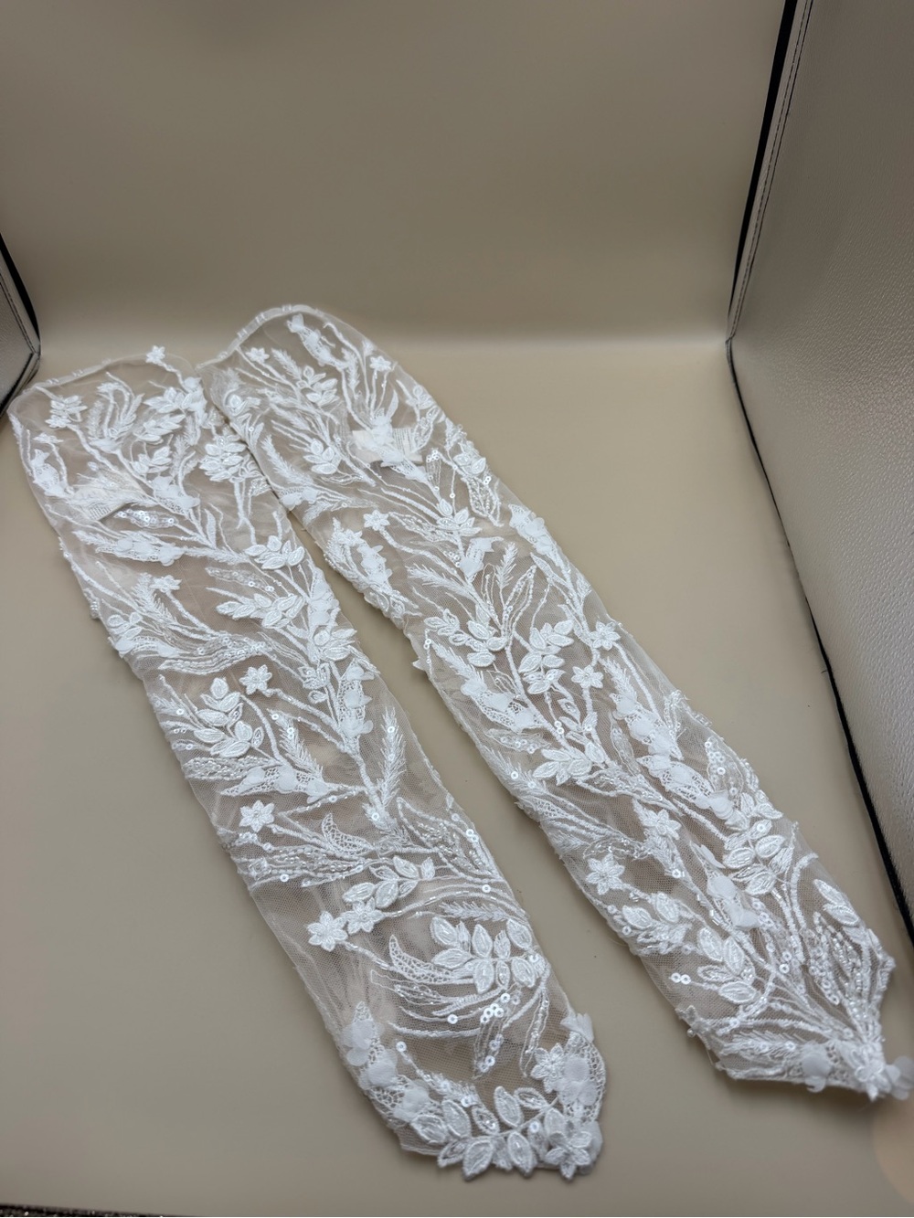Lillian West Detachable Bridal Sleeves Size 8 Ivory Nude